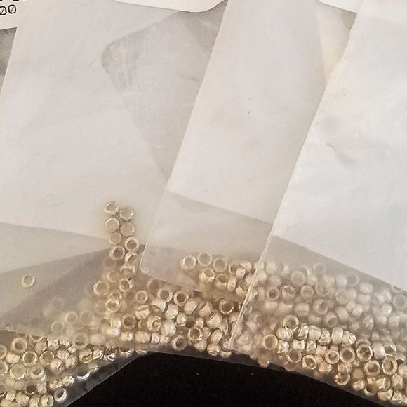 400 Silver CRIMP BEADS 2 x 2 mm 1.5 mm hole NEW - Picture 6 of 8